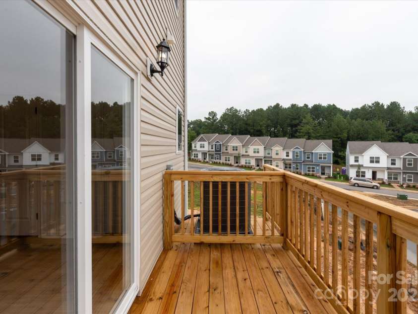 1978 Davidson Avenue, Gastonia, NC 28052.  MLS# CAR4288002, YatesRealty ID 32986. 