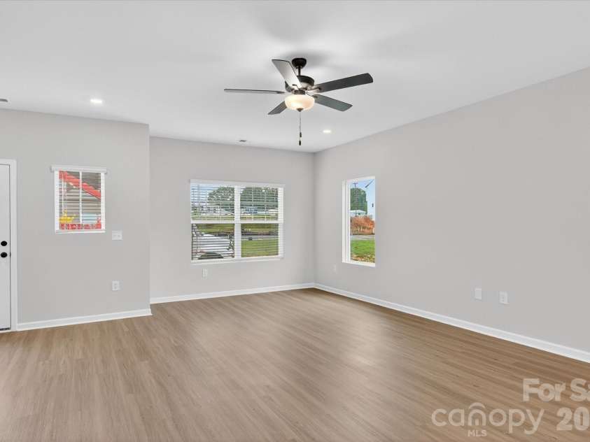 1978 Davidson Avenue, Gastonia, NC 28052.  MLS# CAR4342102, YatesRealty ID 32986. 