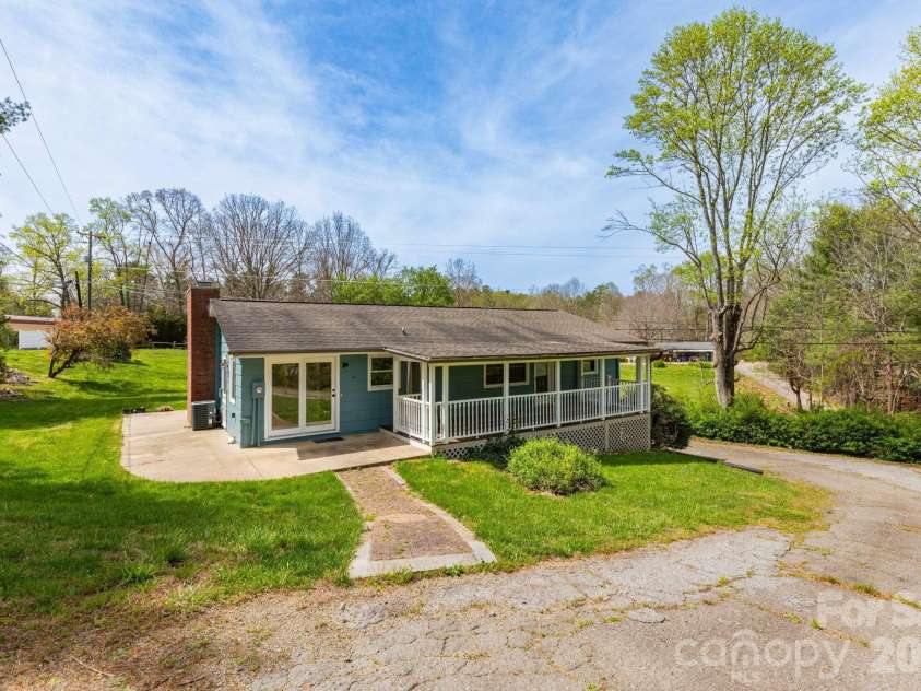 41 Kennedy Road, Weaverville, NC 28787.  MLS# CAR4395520, YatesRealty ID 32986. 