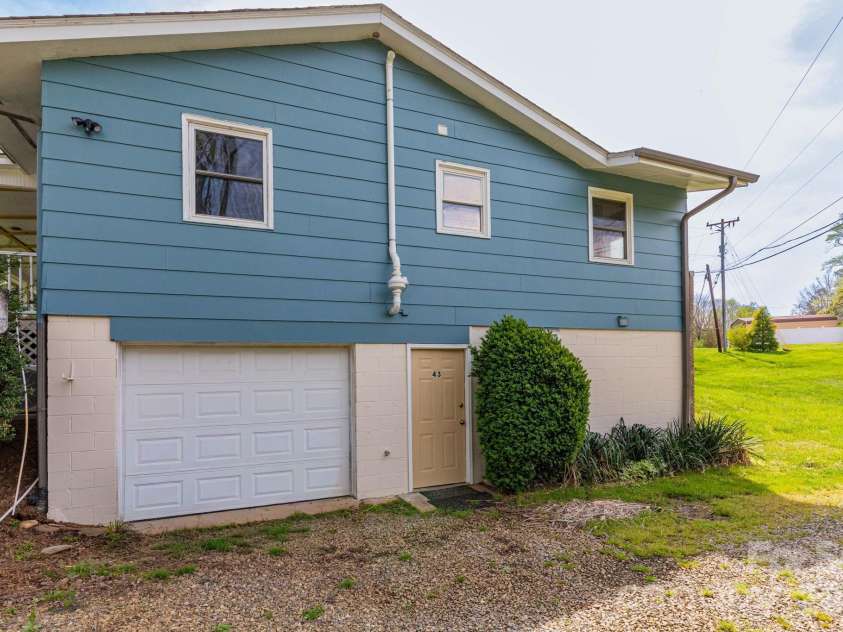 41 Kennedy Road, Weaverville, NC 28787.  MLS# CAR4395520, YatesRealty ID 32986. 
