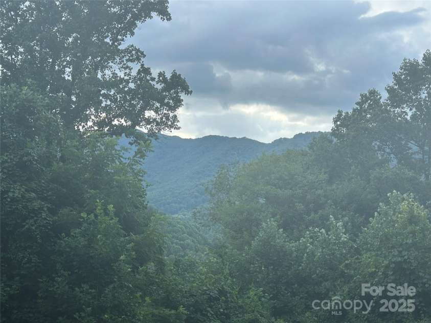 103 Cambridge Way, Waynesville, NC 28786.  MLS# CAR4289263, YatesRealty ID 32987. 