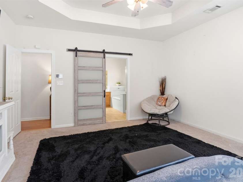 11144 Huntington Meadow Lane, Charlotte, NC 28273.  MLS# CAR4385162, YatesRealty ID 32988. 