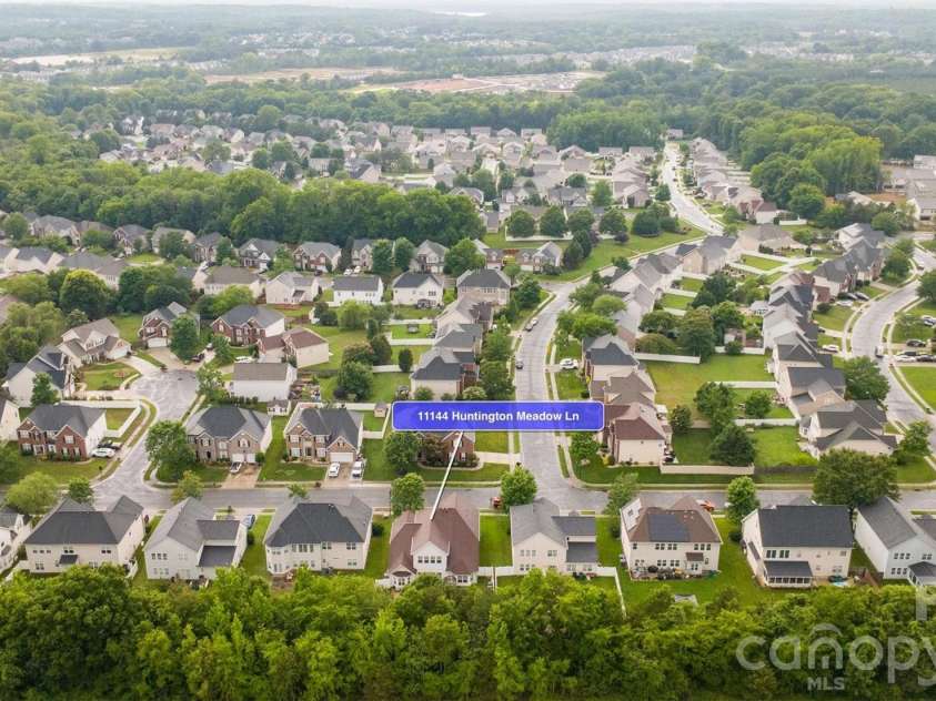 11144 Huntington Meadow Lane, Charlotte, NC 28273.  MLS# CAR4385162, YatesRealty ID 32988. 
