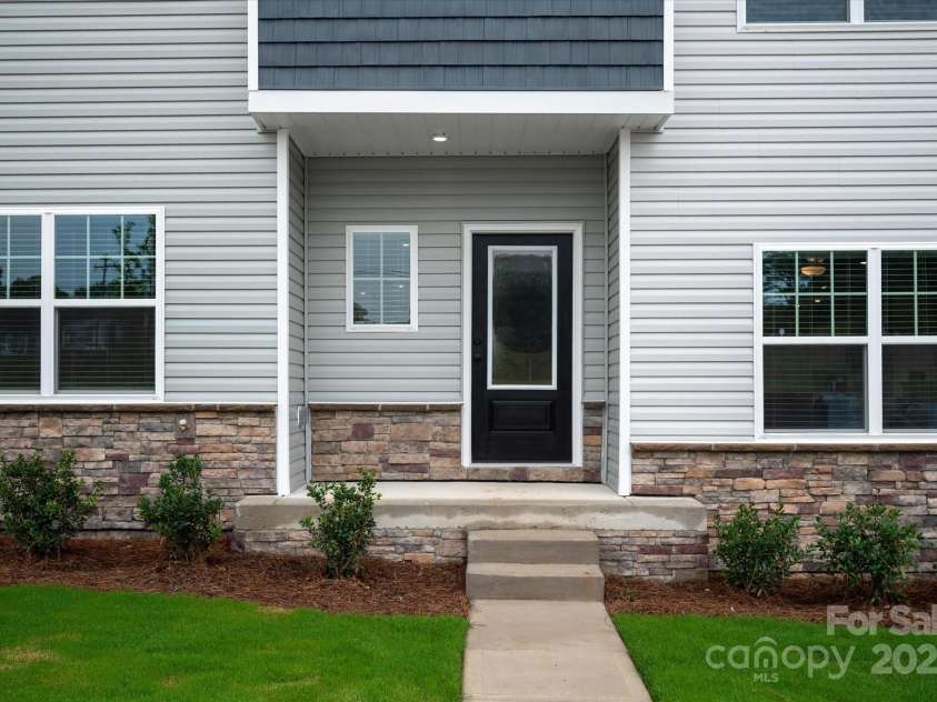 1838 Rhyne Elementary Drive, Gastonia, NC 28052.  MLS# CAR4287984, YatesRealty ID 32988. 
