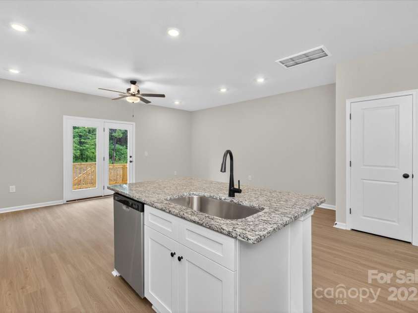 1266 Principal Featherstone Avenue, Gastonia, NC 28052.  MLS# CAR4289581, YatesRealty ID 32989. 