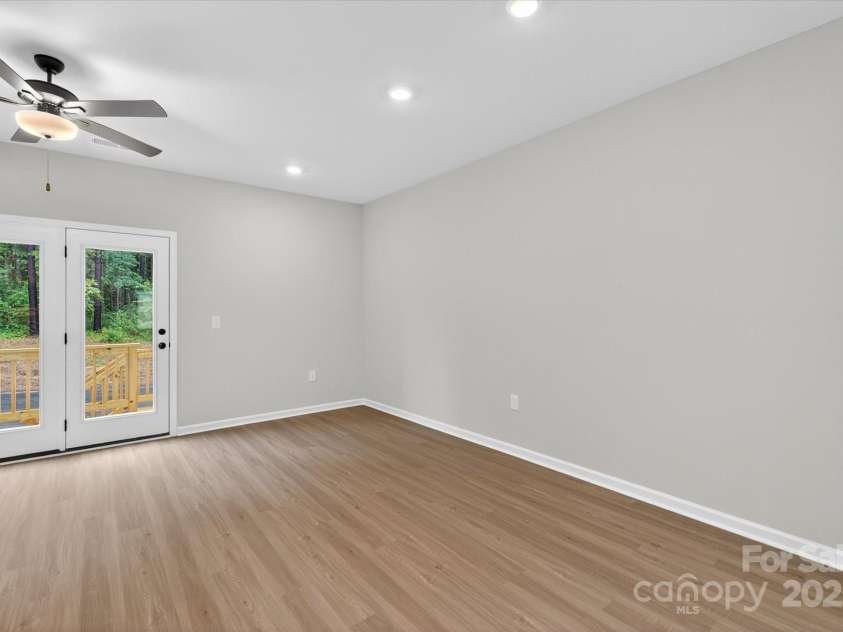 1266 Principal Featherstone Avenue, Gastonia, NC 28052.  MLS# CAR4289581, YatesRealty ID 32989. 