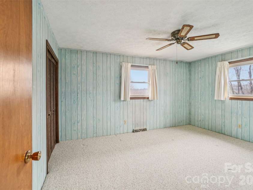 277 Powell Street, Hendersonville, NC 28792.  MLS# CAR4354279, YatesRealty ID 3299. 