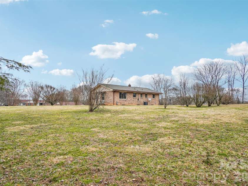 277 Powell Street, Hendersonville, NC 28792.  MLS# CAR4354279, YatesRealty ID 3299. 