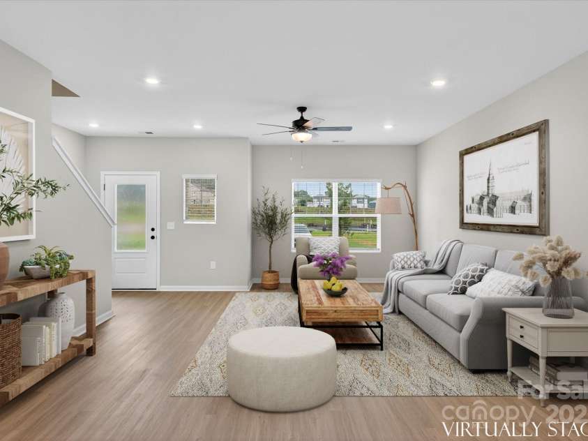 1986 Davidson Avenue, Gastonia, NC 28052.  MLS# CAR4289588, YatesRealty ID 32990. 