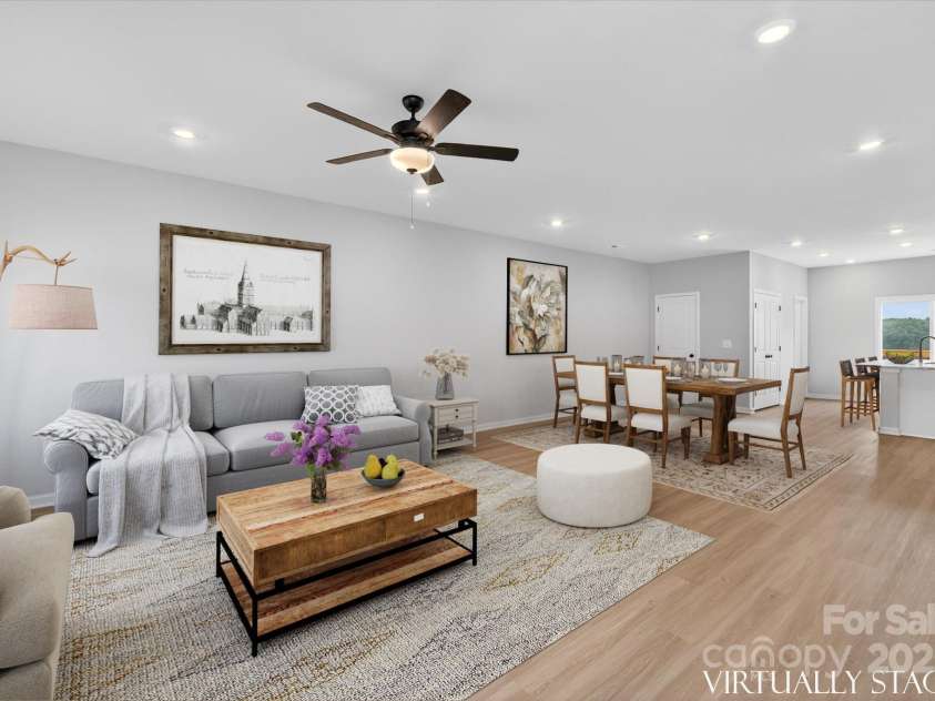 1986 Davidson Avenue, Gastonia, NC 28052.  MLS# CAR4289588, YatesRealty ID 32990. 