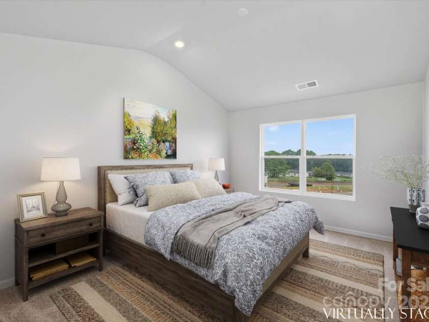 1986 Davidson Avenue, Gastonia, NC 28052.  MLS# CAR4289588, YatesRealty ID 32990. 