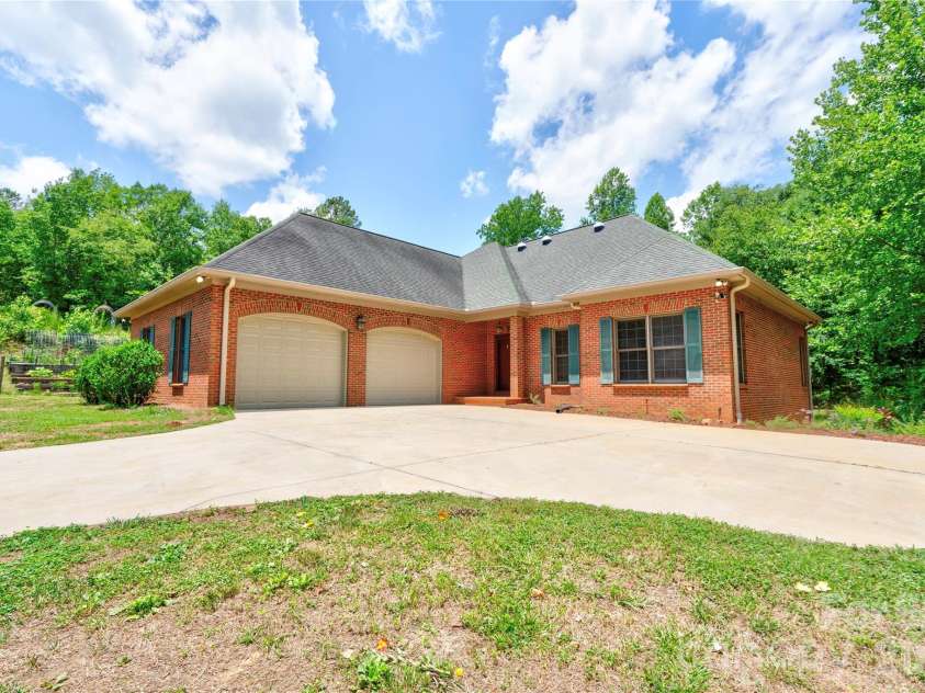 2365 Sylvan Road, Grover, NC 28073.  MLS# CAR4396021, YatesRealty ID 32990. 