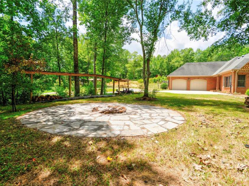 2365 Sylvan Road, Grover, NC 28073.  MLS# CAR4396021, YatesRealty ID 32990. 