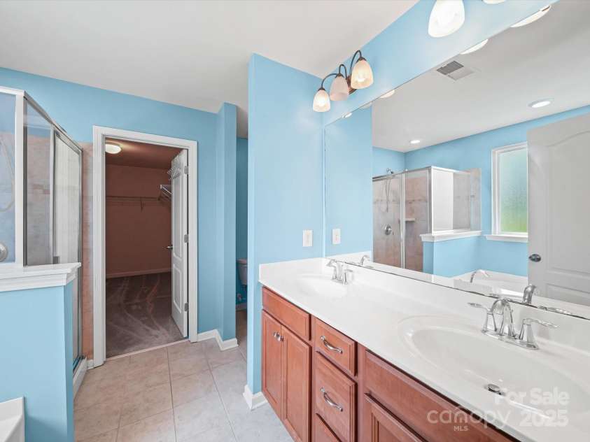 3409 Yarmouth Lane, Gastonia, NC 28056.  MLS# CAR4291726, YatesRealty ID 32993. Master BAthroom