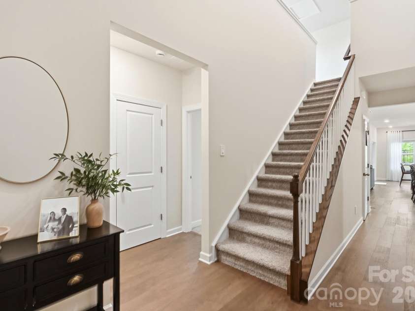 6234 Barcelona Way, Charlotte, NC 28214.  MLS# CAR4388488, YatesRealty ID 32993. 