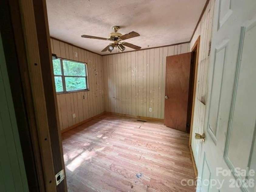 116 Heavenly View Drive, Sylva, NC 28779.  MLS# CAR4397099, YatesRealty ID 32995. 