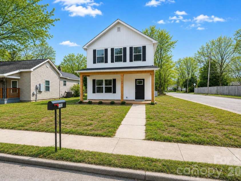 103 Shaver Street, East Spencer, NC 28039.  MLS# CAR4390139, YatesRealty ID 32996. 