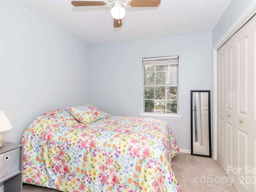 2722 Tiergarten Lane, Charlotte, NC 28210.  MLS# CAR4290343, YatesRealty ID 32996. 