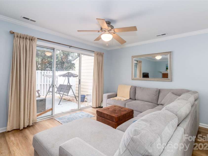 2722 Tiergarten Lane, Charlotte, NC 28210.  MLS# CAR4290343, YatesRealty ID 32996. 