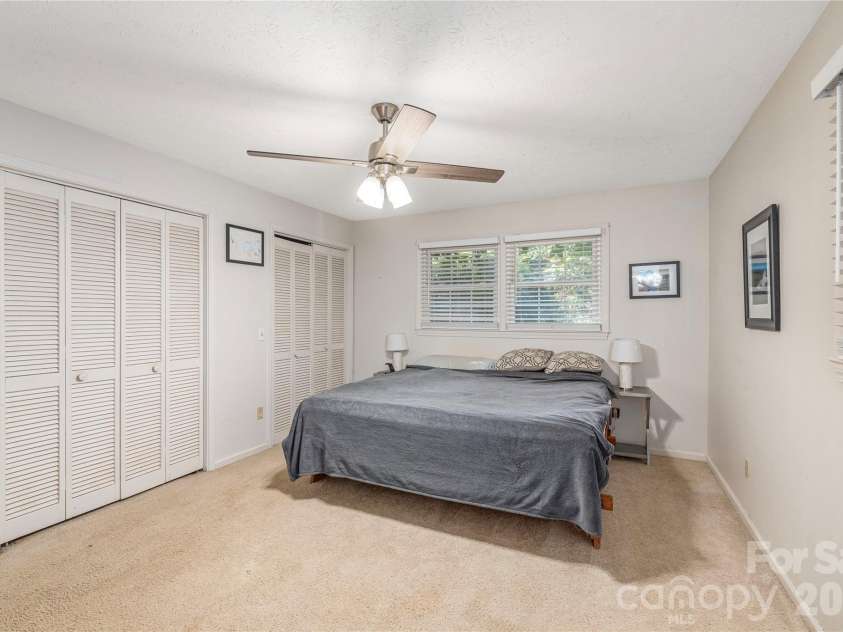 142 Whisperwood Drive, Hendersonville, NC 28791.  MLS# CAR4396470, YatesRealty ID 32997. 