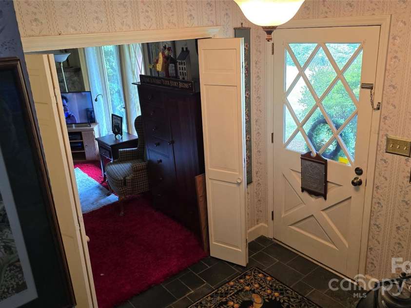 2285 Tarheel Place, Lenoir, NC 28645.  MLS# CAR4288692, YatesRealty ID 32997. 