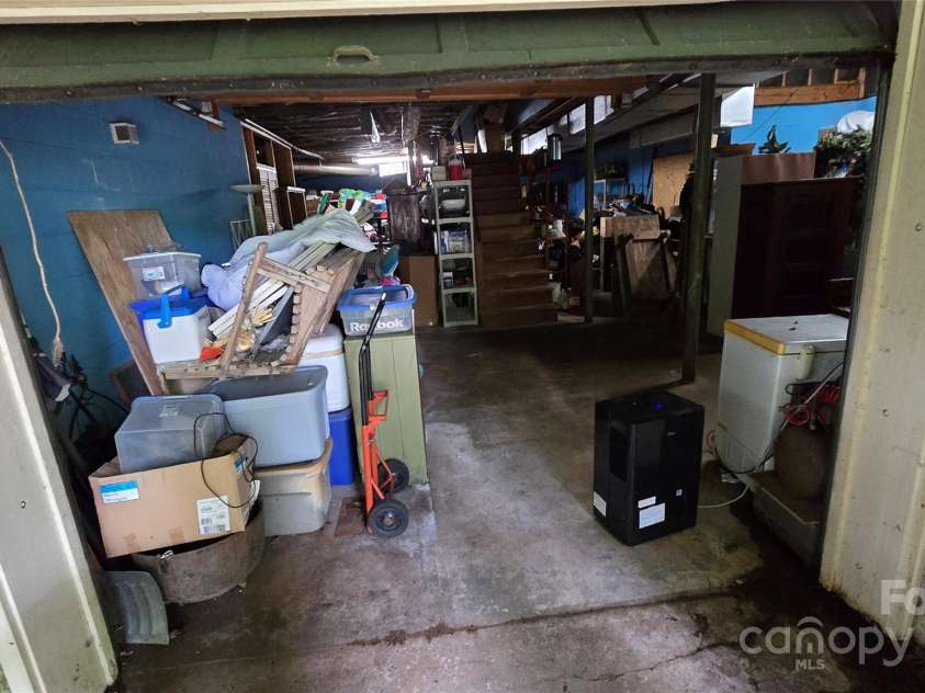 2285 Tarheel Place, Lenoir, NC 28645.  MLS# CAR4288692, YatesRealty ID 32997. 