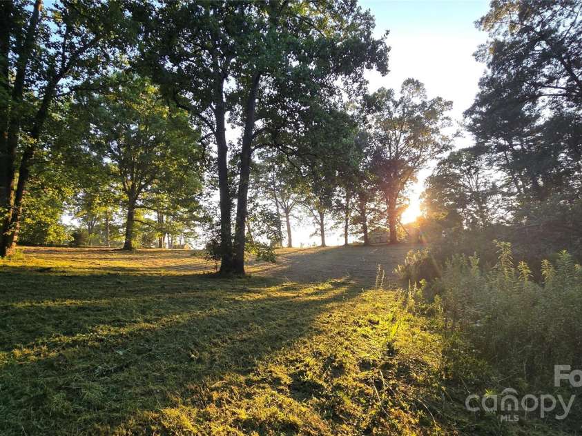 2285 Tarheel Place, Lenoir, NC 28645.  MLS# CAR4288692, YatesRealty ID 32997. 