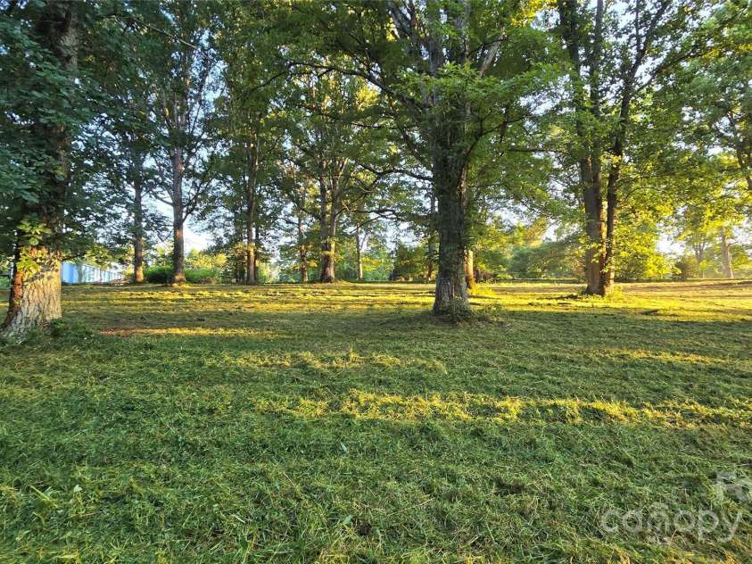 2285 Tarheel Place, Lenoir, NC 28645.  MLS# CAR4288692, YatesRealty ID 32997. 