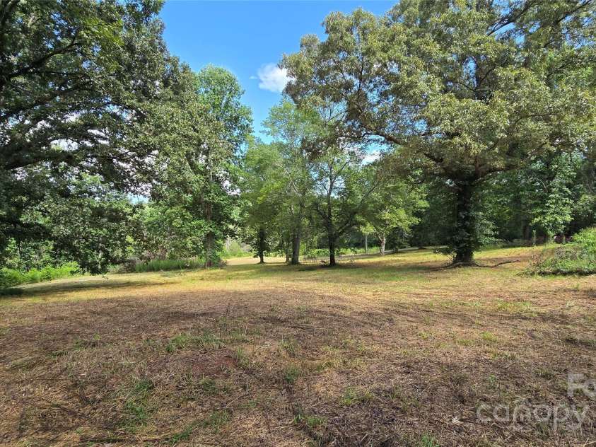 2285 Tarheel Place, Lenoir, NC 28645.  MLS# CAR4288692, YatesRealty ID 32997. 