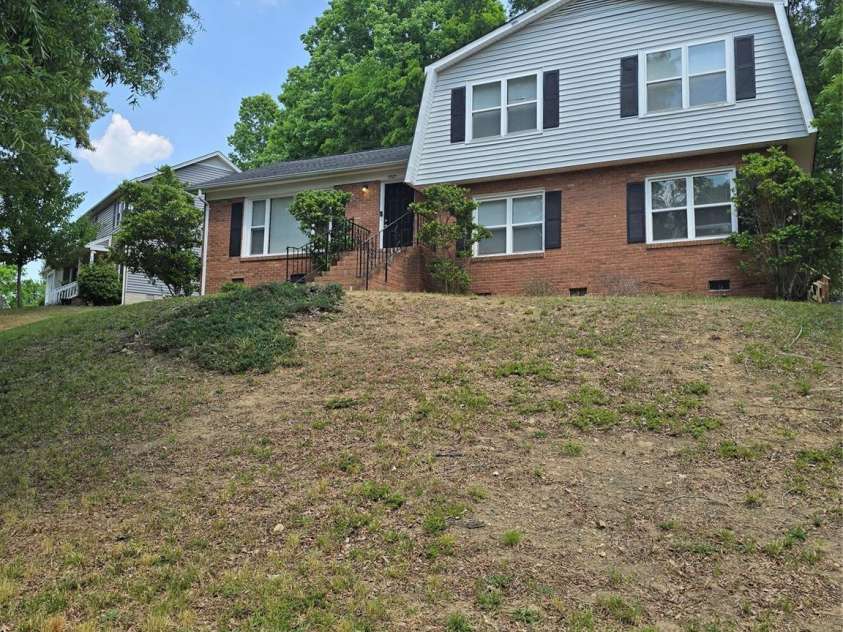7727 Ritter Drive, Charlotte, NC 28270.  MLS# CAR4394812, YatesRealty ID 32999. 