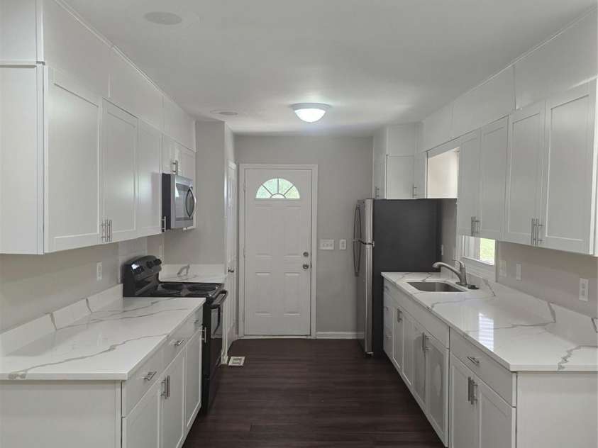 7727 Ritter Drive, Charlotte, NC 28270.  MLS# CAR4394812, YatesRealty ID 32999. 