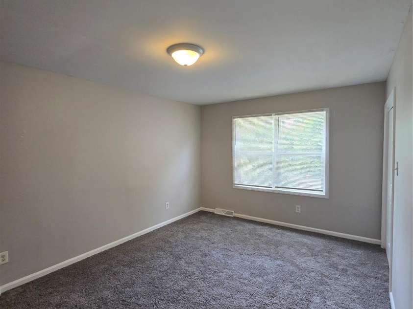 7727 Ritter Drive, Charlotte, NC 28270.  MLS# CAR4394812, YatesRealty ID 32999. 