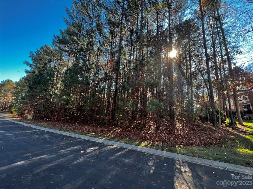 129 Sleepy Cove Trail, Mooresville, NC 28117.  MLS# CAR3936807, YatesRealty ID 33. 