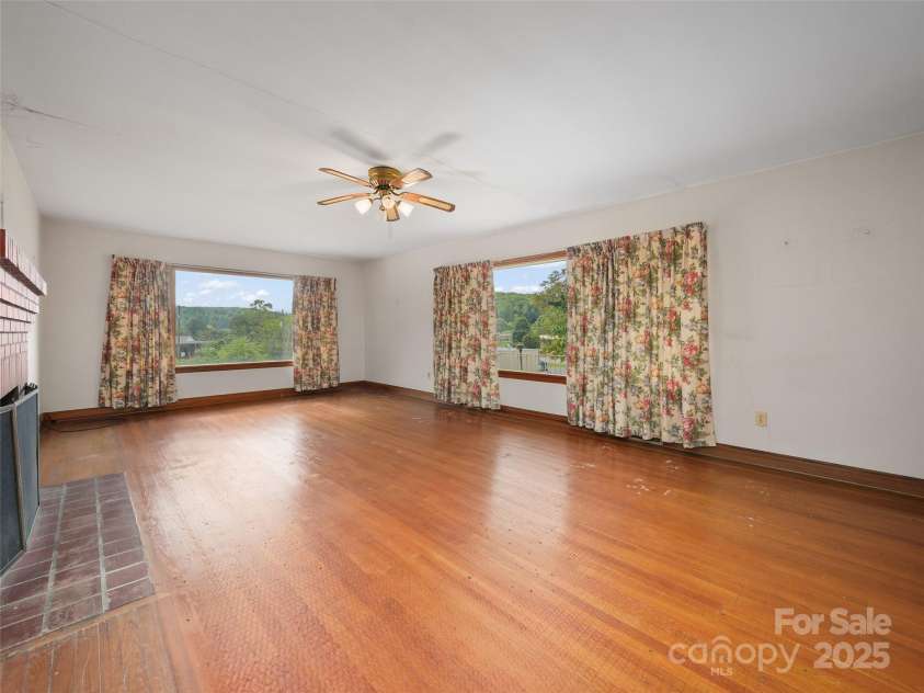 5 Noland Downs Road, Waynesville, NC 28785.  MLS# CAR4294888, YatesRealty ID 33. 