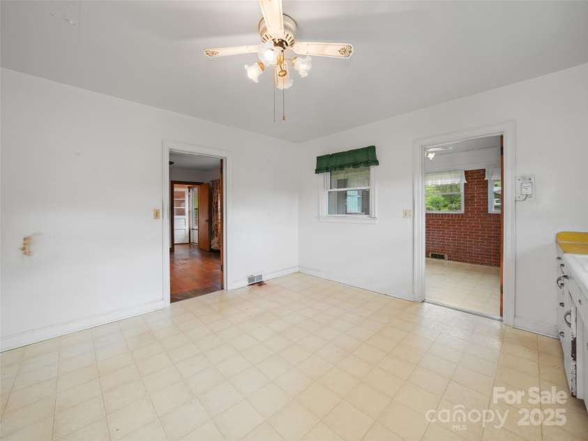 5 Noland Downs Road, Waynesville, NC 28785.  MLS# CAR4294888, YatesRealty ID 33. 