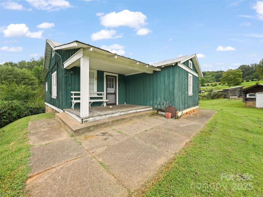 5 Noland Downs Road, Waynesville, NC 28785.  MLS# CAR4294888, YatesRealty ID 33. 