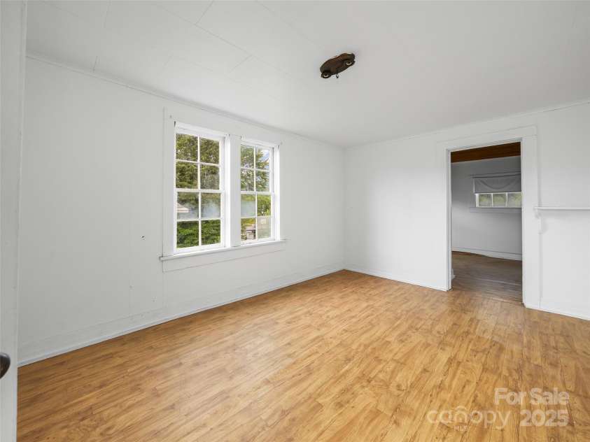 5 Noland Downs Road, Waynesville, NC 28785.  MLS# CAR4294888, YatesRealty ID 33. 