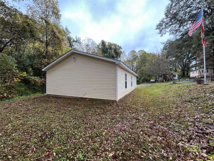 1208 Walnut Avenue, Gastonia, NC 28052.  MLS# CAR4320941, YatesRealty ID 330. 