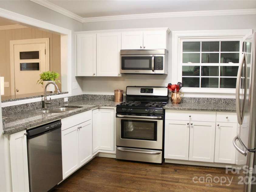 710 Neil Street, Gastonia, NC 28052.  MLS# CAR4308292, YatesRealty ID 330. 