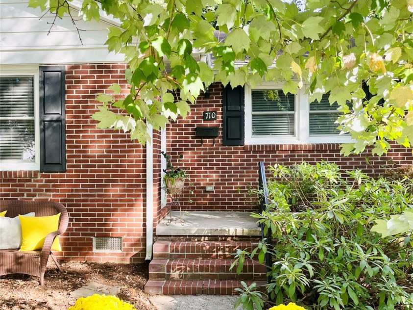 710 Neil Street, Gastonia, NC 28052.  MLS# CAR4308292, YatesRealty ID 330. 