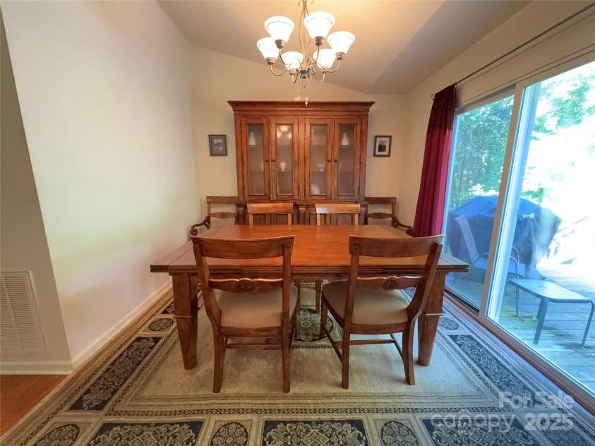 109 Doe Run, Morganton, NC 28655.  MLS# CAR4310513, YatesRealty ID 3300. 