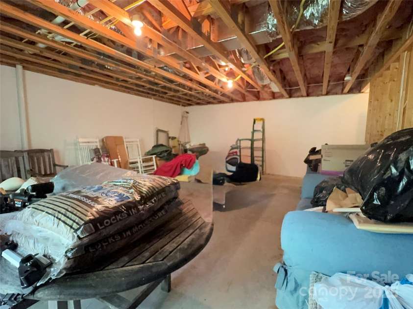 109 Doe Run, Morganton, NC 28655.  MLS# CAR4310513, YatesRealty ID 3300. 