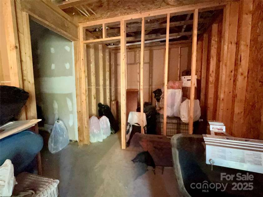 109 Doe Run, Morganton, NC 28655.  MLS# CAR4310513, YatesRealty ID 3300. 