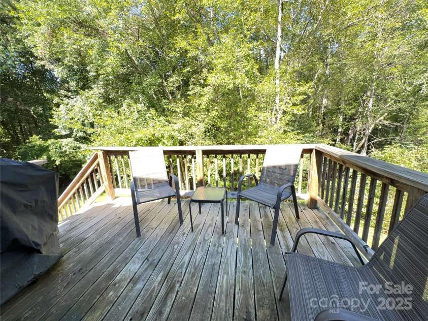109 Doe Run, Morganton, NC 28655.  MLS# CAR4310513, YatesRealty ID 3300. 