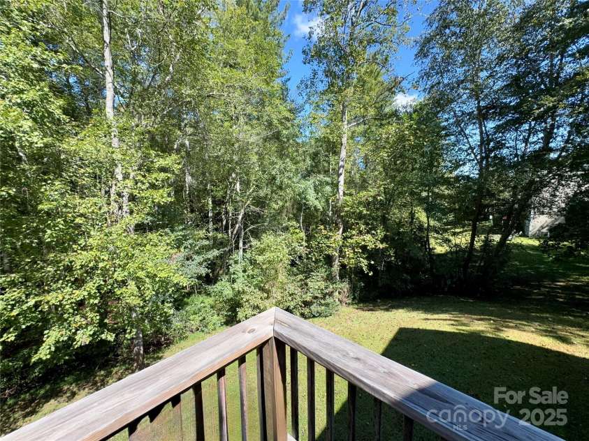 109 Doe Run, Morganton, NC 28655.  MLS# CAR4310513, YatesRealty ID 3300. 