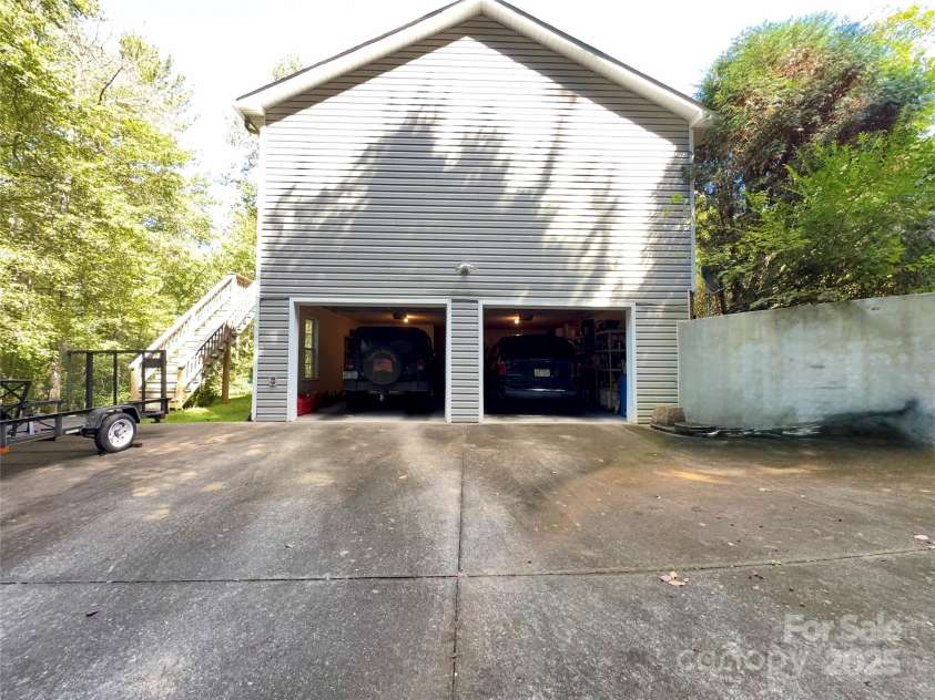 109 Doe Run, Morganton, NC 28655.  MLS# CAR4310513, YatesRealty ID 3300. 