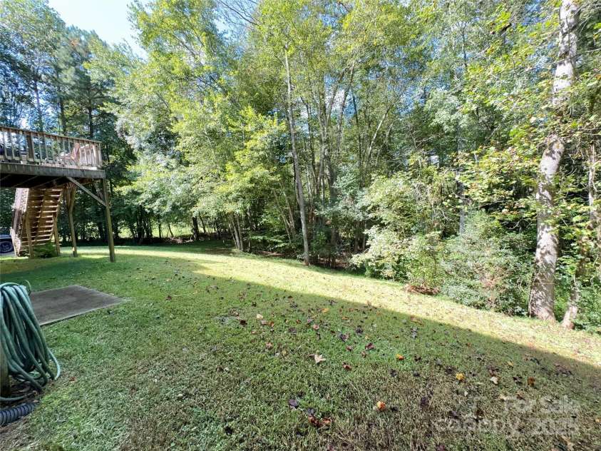 109 Doe Run, Morganton, NC 28655.  MLS# CAR4310513, YatesRealty ID 3300. 