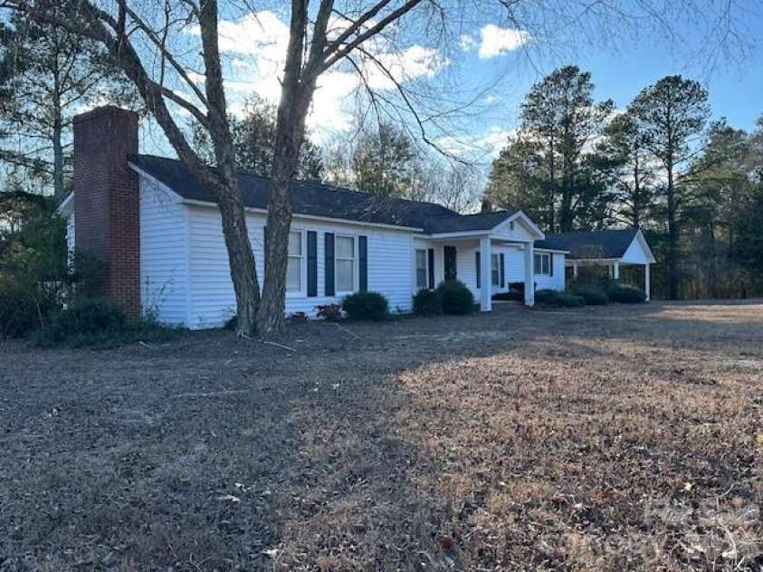 2073 John Munn Road, Bethune, SC 29009.  MLS# CAR4354542, YatesRealty ID 3300. 