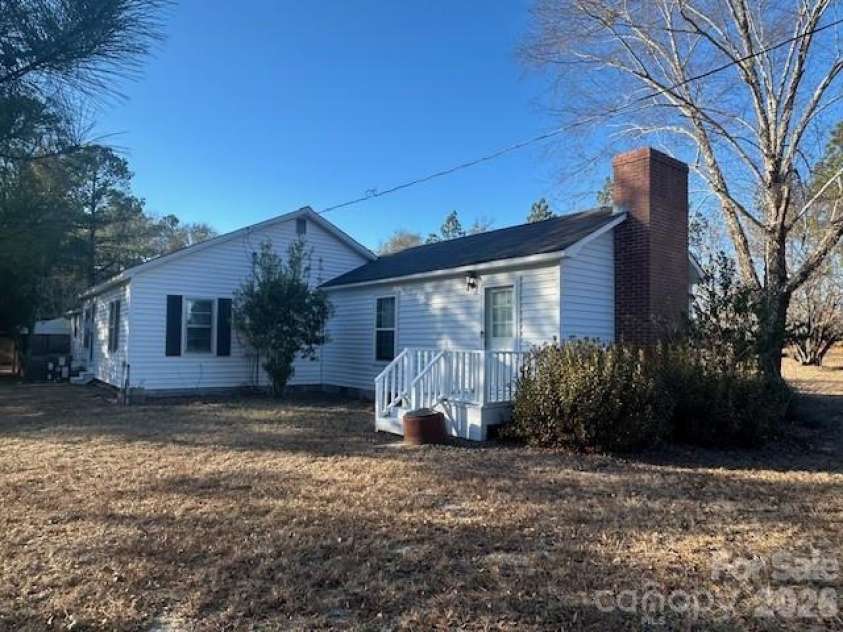 2073 John Munn Road, Bethune, SC 29009.  MLS# CAR4354542, YatesRealty ID 3300. 