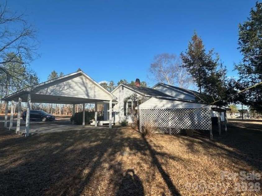 2073 John Munn Road, Bethune, SC 29009.  MLS# CAR4354542, YatesRealty ID 3300. 